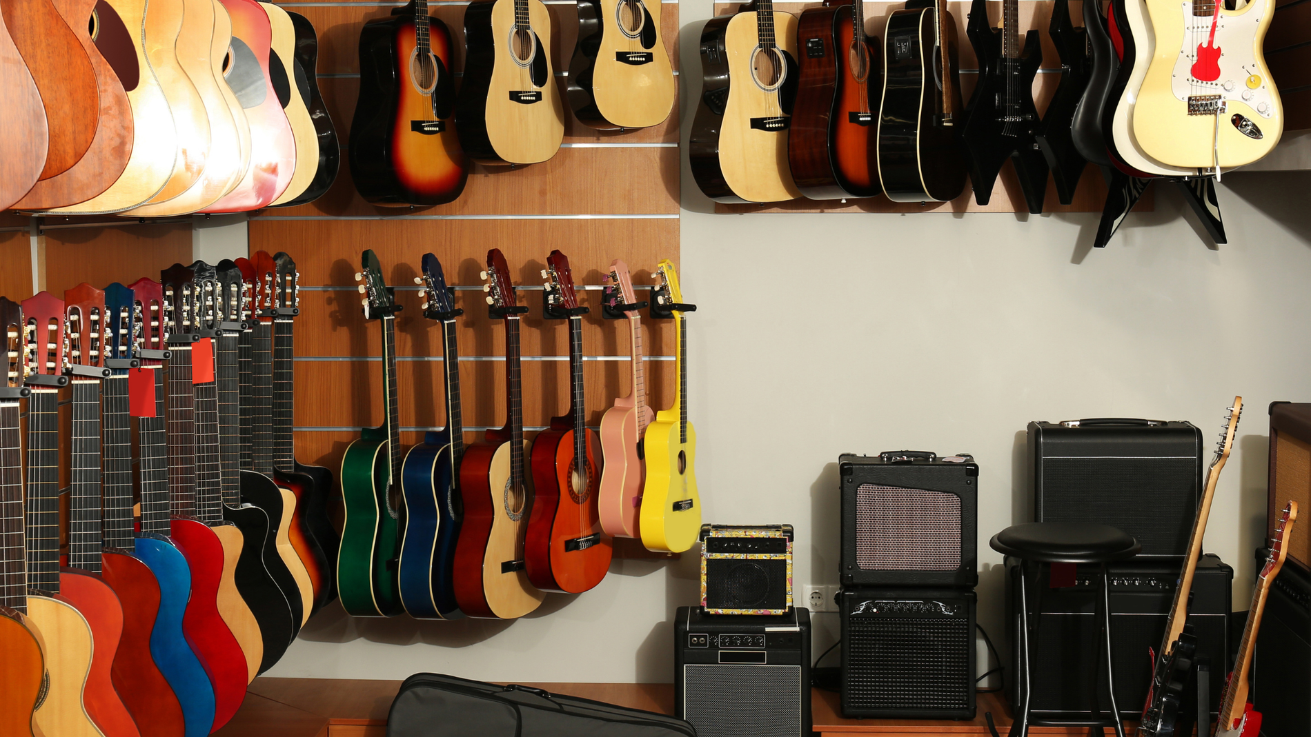 5 Mistakes Beginners Make When Buying Their First Guitar