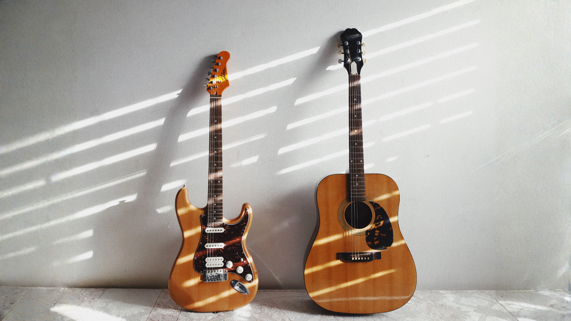 How to Choose the Right Guitar for Beginners