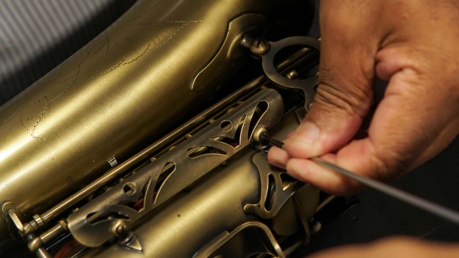 Musical Instrument Repairs in Irvine, CA: When to Fix, When to Replace, and What Parents Should Know