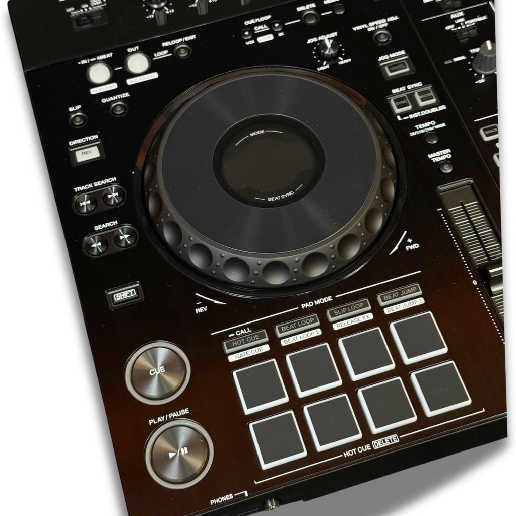 Pioneer DJ XDJ-RX3 コントローラー Pioneer DJ XDJ-RX3 - All-in-One DJ System @ The DJ Hookup