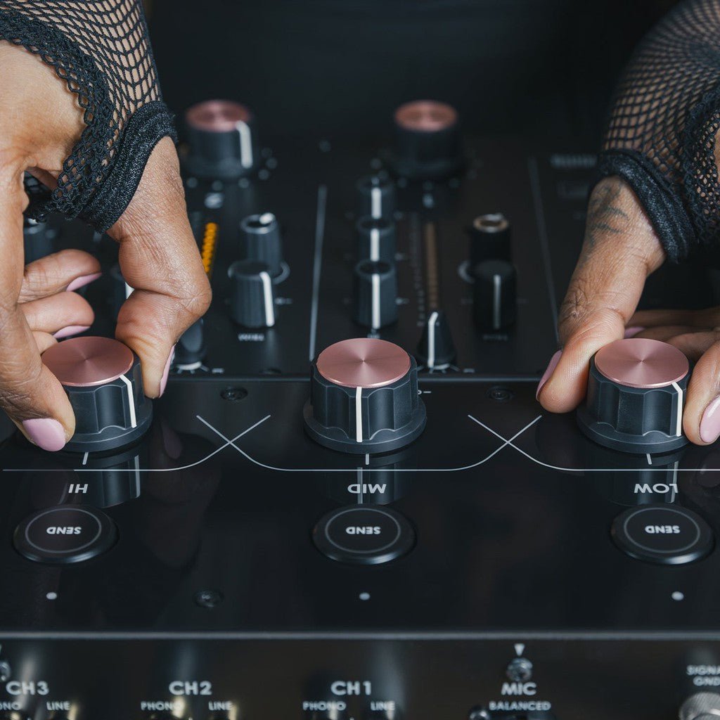 AlphaTheta Euphonia 4-channel Rotary Mixer