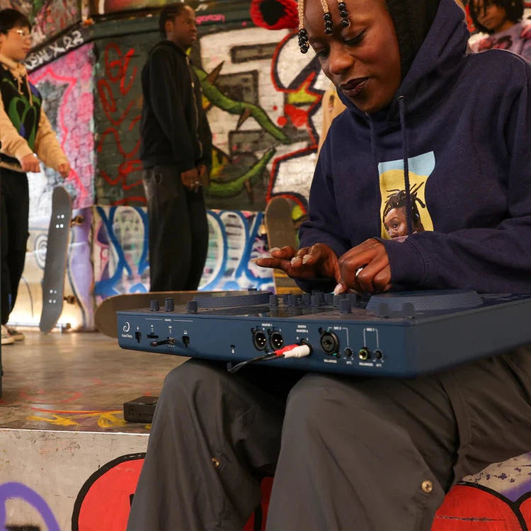 AlphaTheta Omnis Duo 2-deck Portable Battery-Powered All-in-One DJ System with Bluetooth