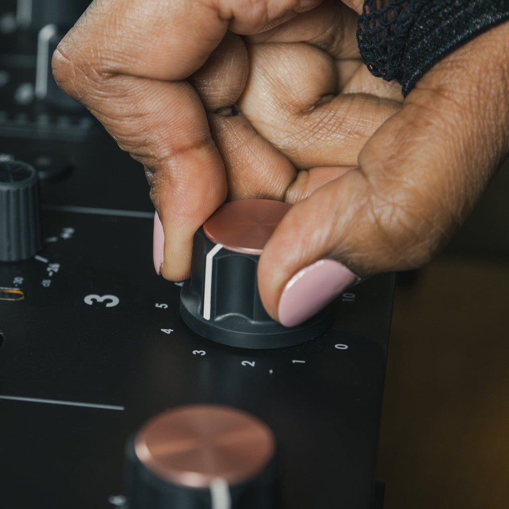 AlphaTheta Euphonia 4-channel Rotary Mixer